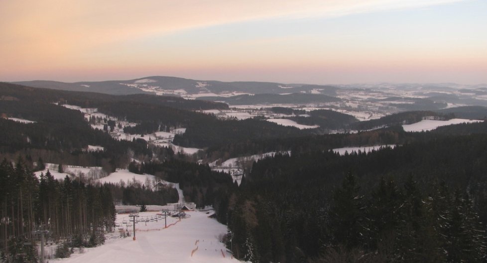 Na Šumavě klesly v noci teploty pod minus 20 °C.