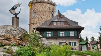 Výšlap na Kleť za nejstarší kamennou rozhlednou v Česku a další zajímavosti v Blanském lese