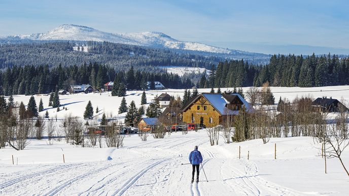 Lyžařské tratě na Filipově Huti   pohled na Roklan