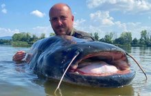 Životní úlovek rybáře Roberta Nehnevajsi: Vytáhl z vody sumce  dlouhého 2,5 metru