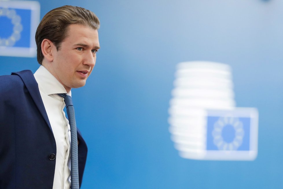 Rakouský kancléř Sebastian Kurz na evropském summitu v Bruselu (20. 7. 2020)