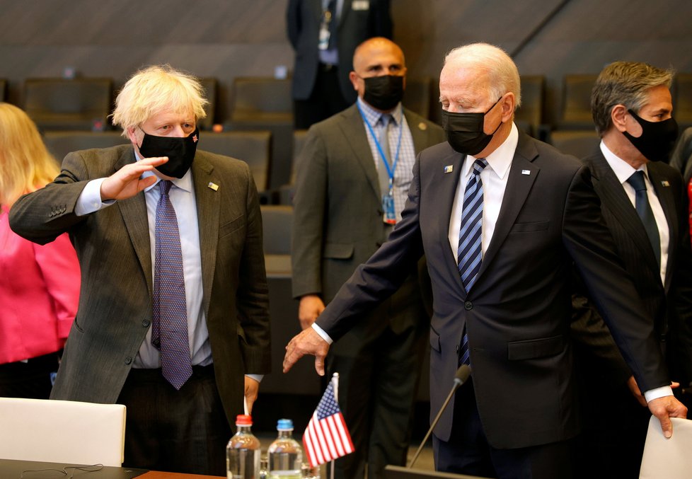 Summit NATO v Bruselu: Boris Johnson a Joe Biden (14.6.2021)