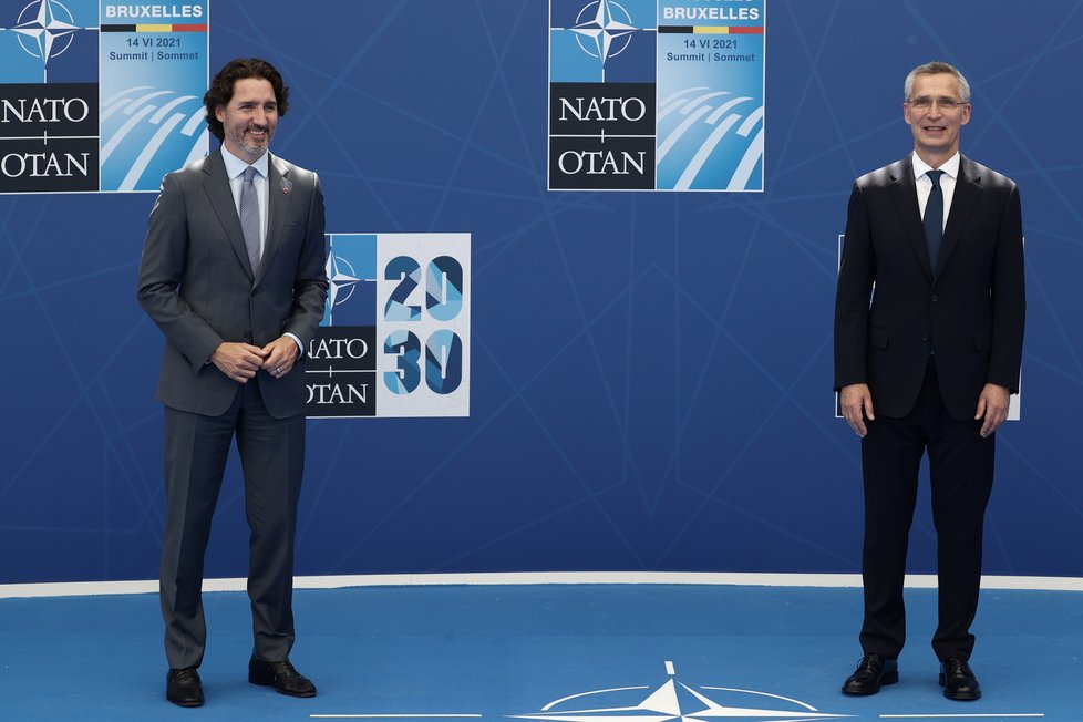 Summit NATO v Bruselu: Justin Trudeau a Jens Stoltenber (14.6.2021)