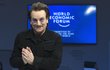 Zpěvák Bono Vox z U2 v Davosu