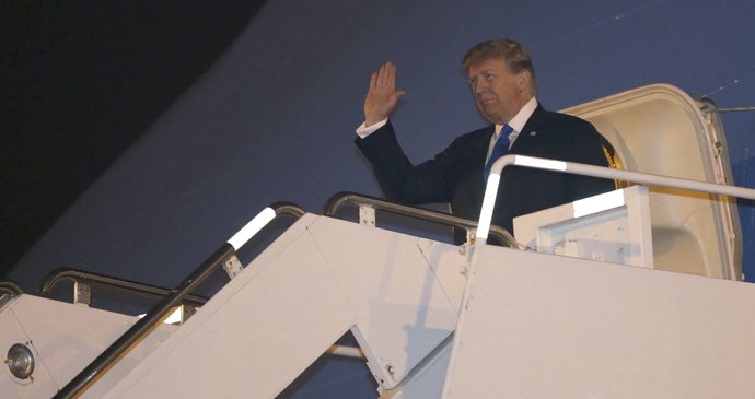 Americký prezident Trump dorazil do Hanoje, (26. 2. 2019).