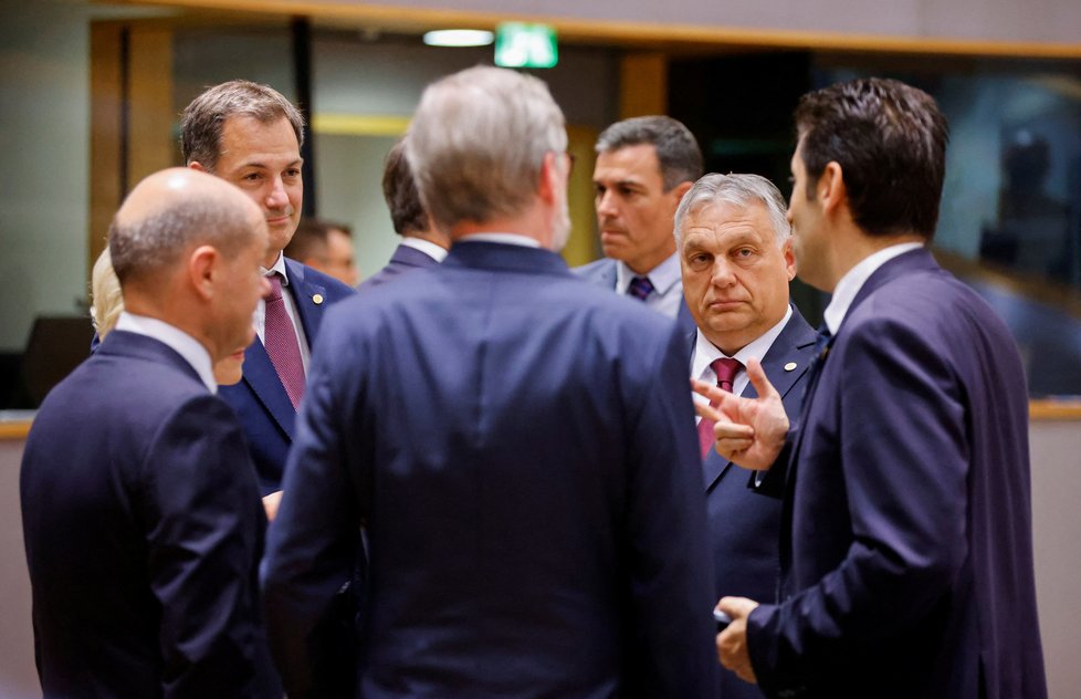 Maďarský premiér Viktor Orbán na summitu EU v Bruselu (23.6.2022)