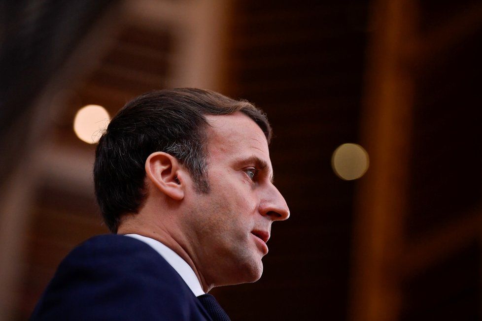 Francouzský prezident Emmanuel Macron na summitu evropských lídrů v Bruselu (10. 12. 2020)