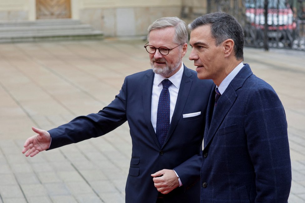 Přivítání na supersummitu v Praze: Španělský premiér Pedro Sanchez (6.10.2022)