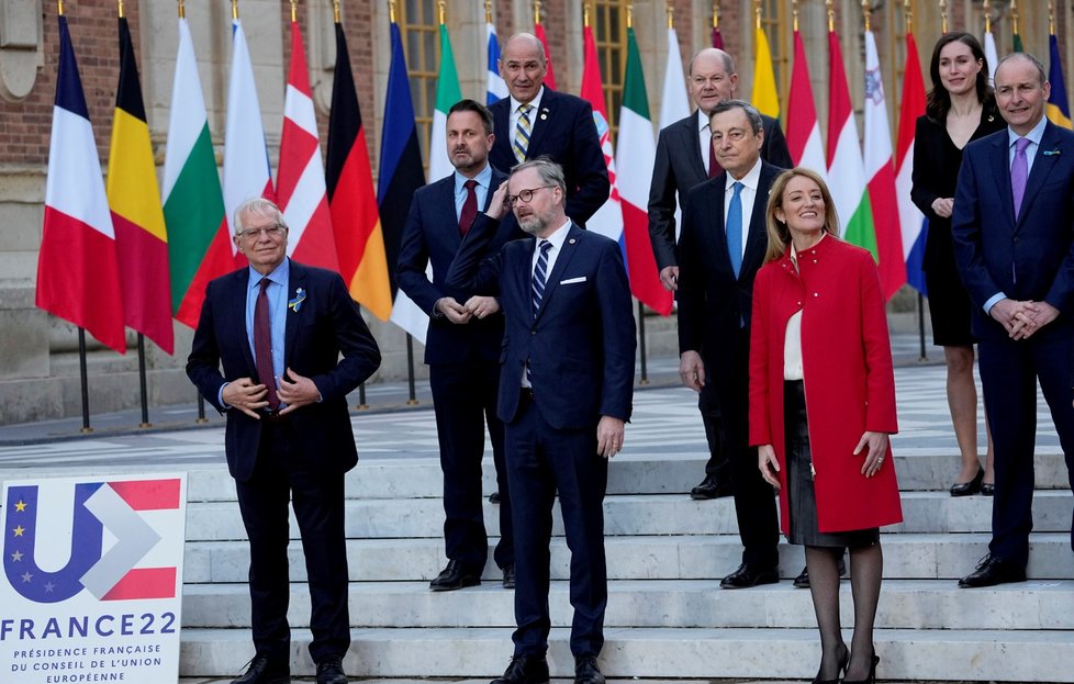 Lídři zemí EU zahájili summit ve Versailles (10. 3. 2022)