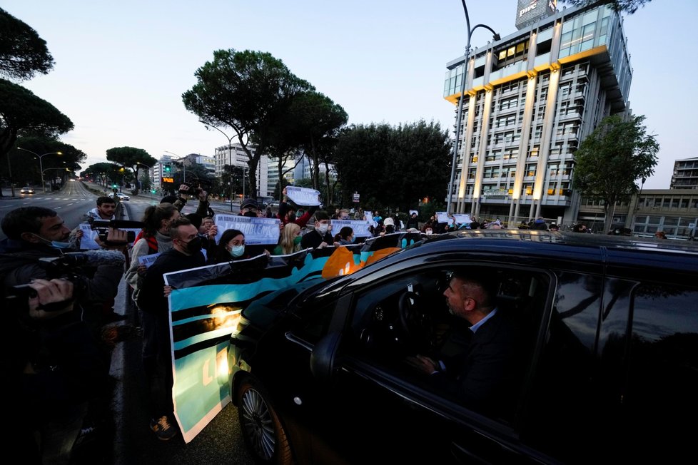 Italské ulice zaplavily během summitu ekonomik G20 davy demonstrantů