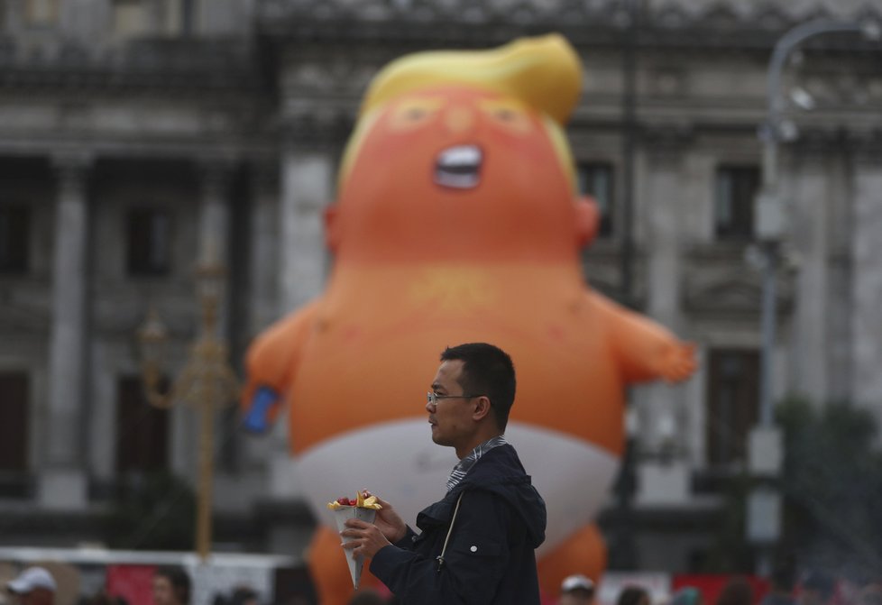 V Argentině u příležitosti konání summitu G20 probíhají demonstrace proti americkému prezidentovi Donaldovi Trumpovi.
