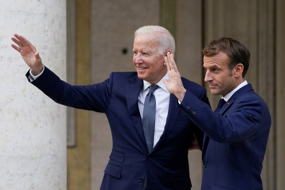 Summit ekonomik G20 v Římě: Americký prezident Joe Biden a prezident Francie Emmanuel Macron (30.10.2021)