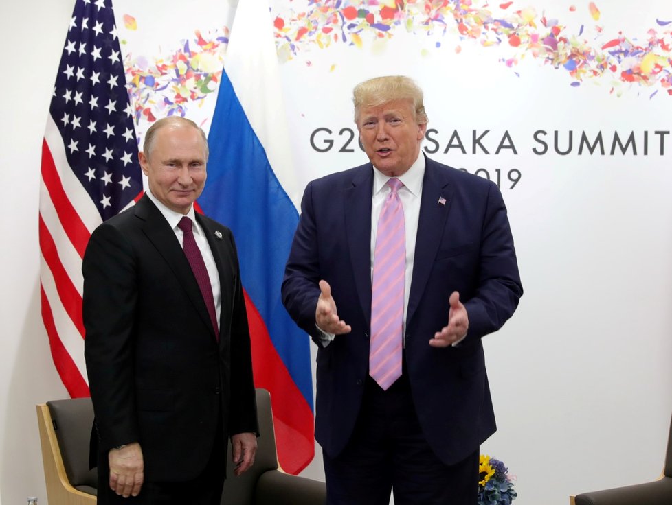 Lídři dvou světových velmocí: Donald Trump a Vladimír Putin na summitu G20 (28.6.2019)