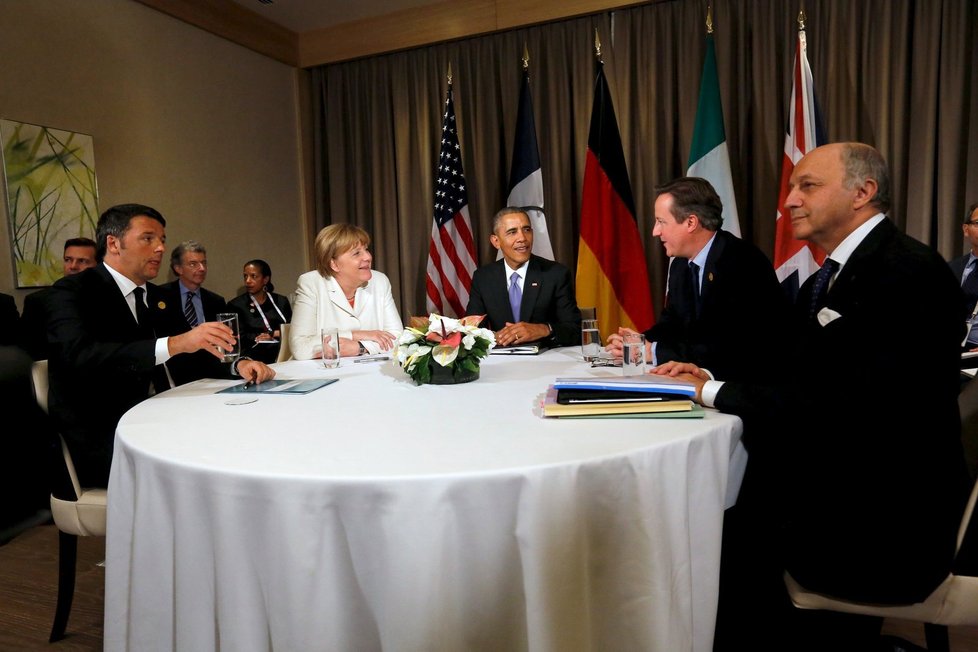 Summit G20 v Turecku: Merkel, Obama i Cameron u jednoho stolu