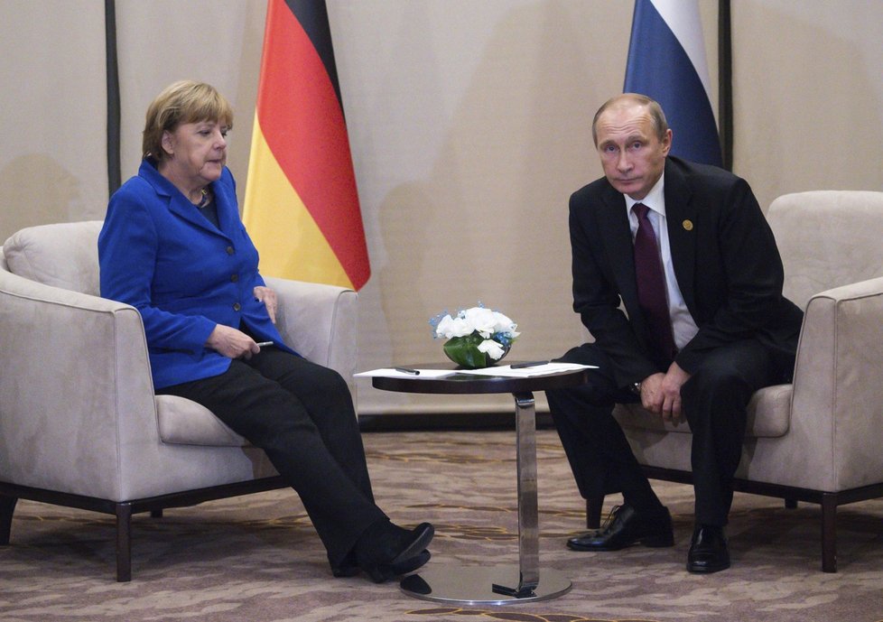 Summit G20 v Turecku: Angela Merkel a Vladimir Putin