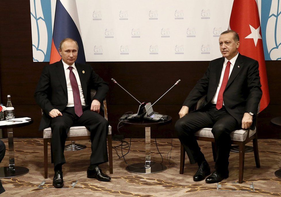 Summit G20 v Turecku: Vladimir Putin a turecký prezident Erdogan