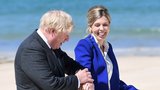 Premiér Johnson už má svou novorozenou princeznu doma. Manželka se vrátila z porodnice