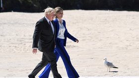 Britský ministerský předseda Boris Johnson se svou manželkou Carrie Johnsonovou na summitu G7 v anglickém Cornwallu (12. 6. 2021)