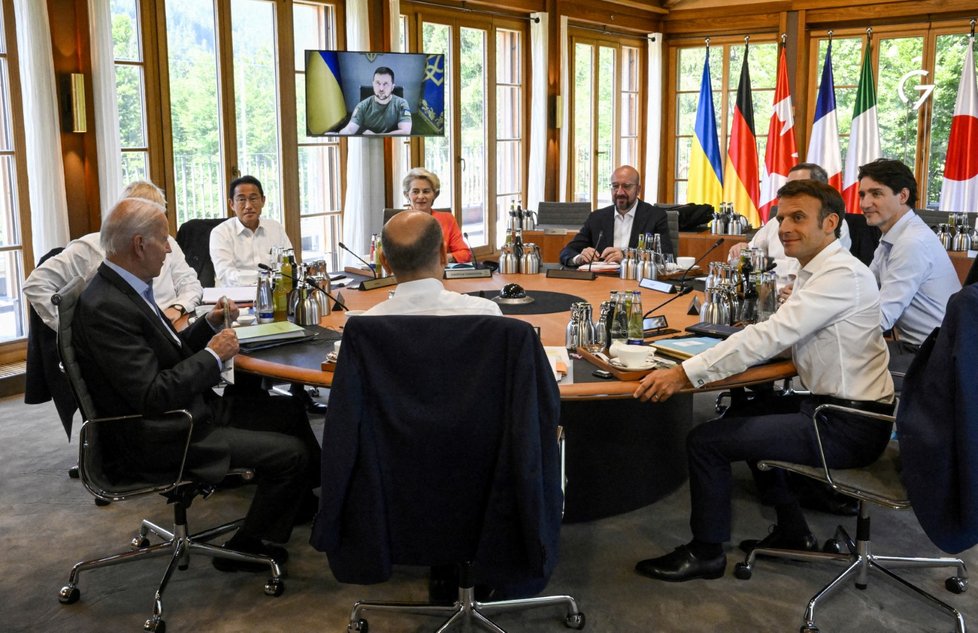 Sumit G7 - Joe Biden, Olaf Scholz, Justin Trudeau, Emmanuel Macron.