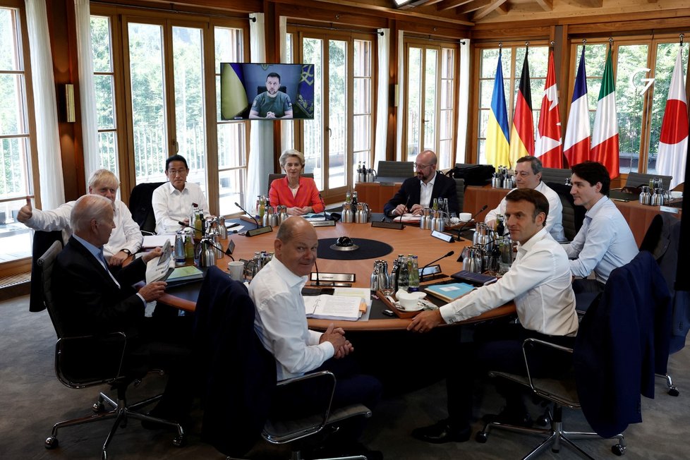 Sumit G7 - Joe Biden, Olaf Scholz, Justin Trudeau, Emmanuel Macron.