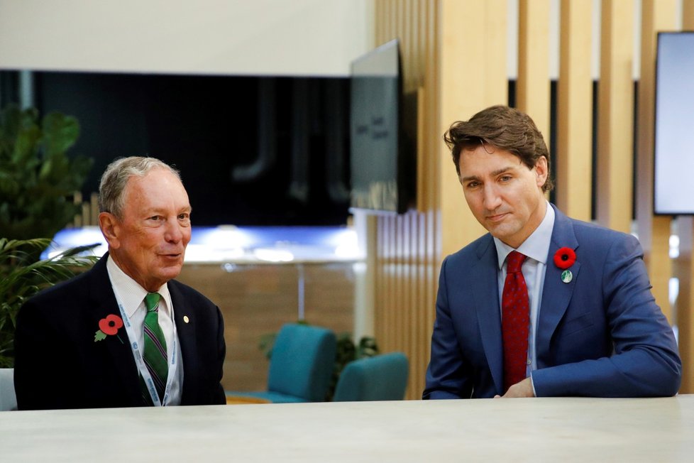 Kanadský premiér Justin Trudeau (vpravo) s newyorským exstarostou Michaelem Bloombergem.