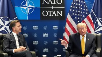 Trump znovu otřásl NATO. Aliance kvůli němu zvažuje bezprecedentní krok Trump znovu otřásl NATO. Aliance kvůli němu zvažuje bezprecedentní krok
