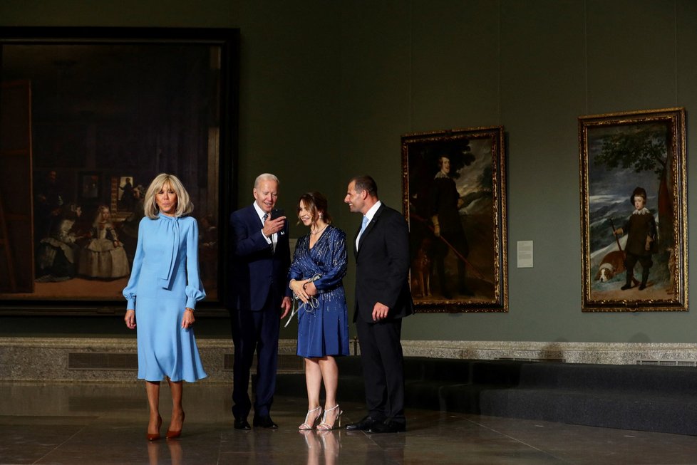 Brigitte Macronová, Joe Biden a maltský premiér Robert Abela. (Summit NATO, 29. 6. 2022)