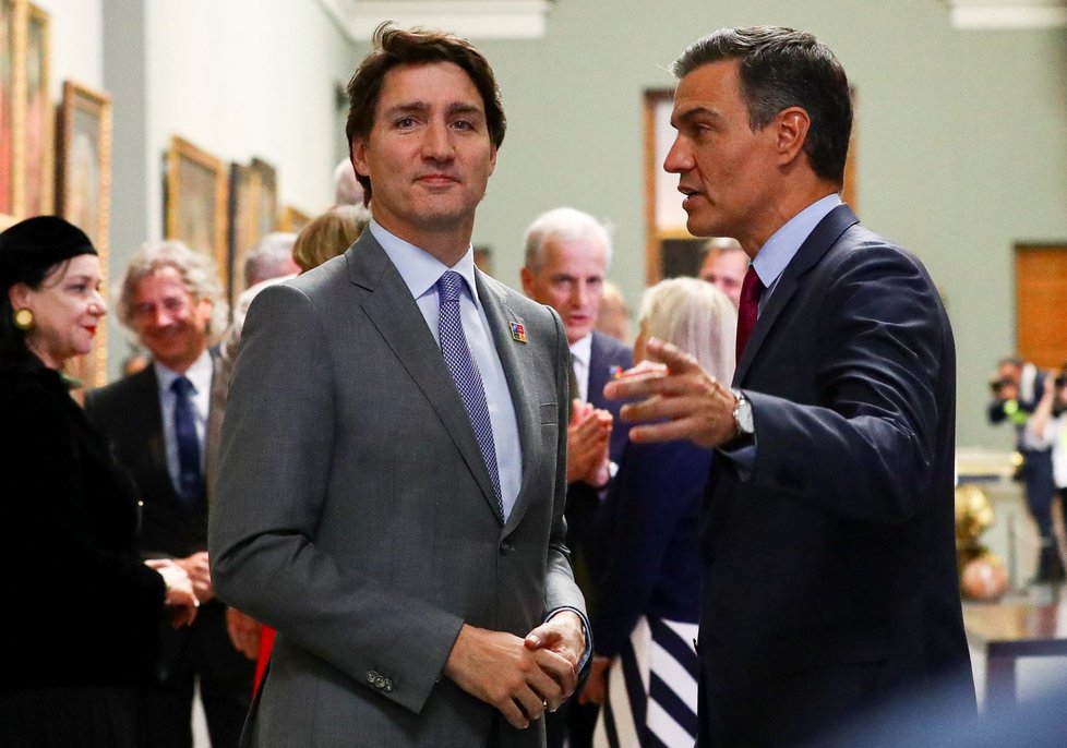 Španělský a kanadský premiér Pedro Sanchet a Justin Trudeau. (Summit NATO, 29. 6. 2022)