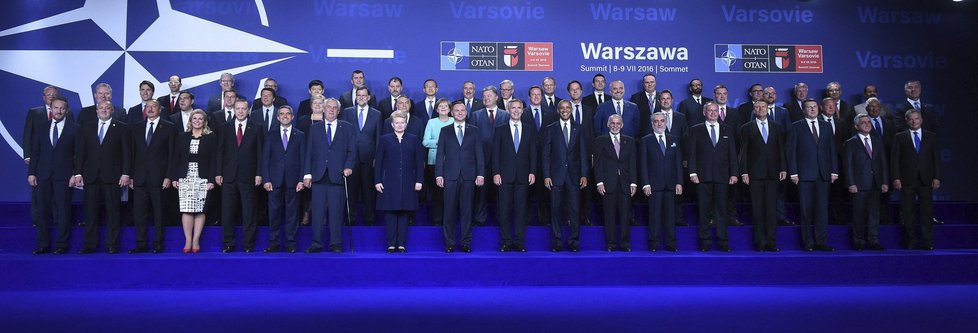 Summit NATO ve Varšavě: Společné foto