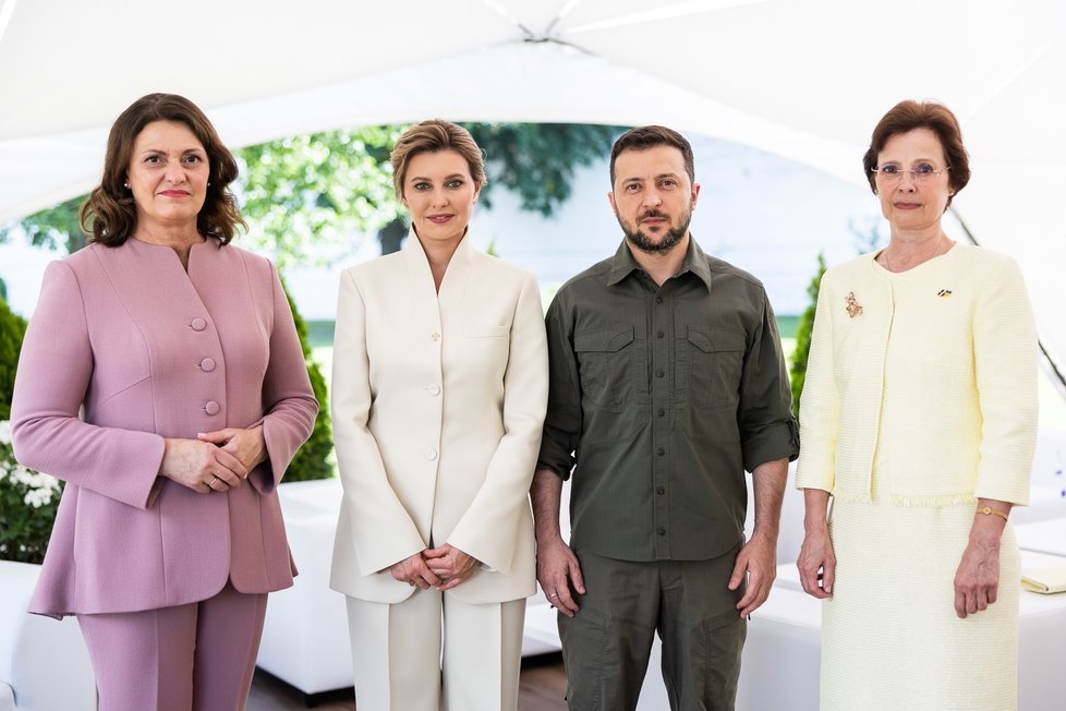 První dámy Litvy a Lotyšska s ukrajinským prezidentským párem