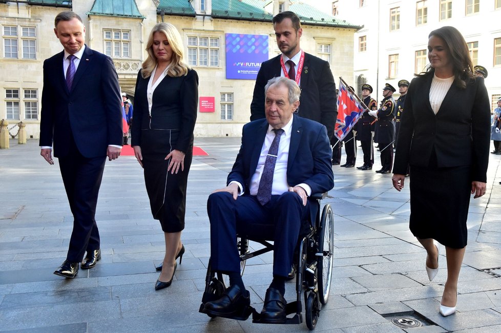 Miloš Zeman na Slovensku: Summit prezidentů V4 s Dudou, Novákovou a Čaputovou (11.10.2022)