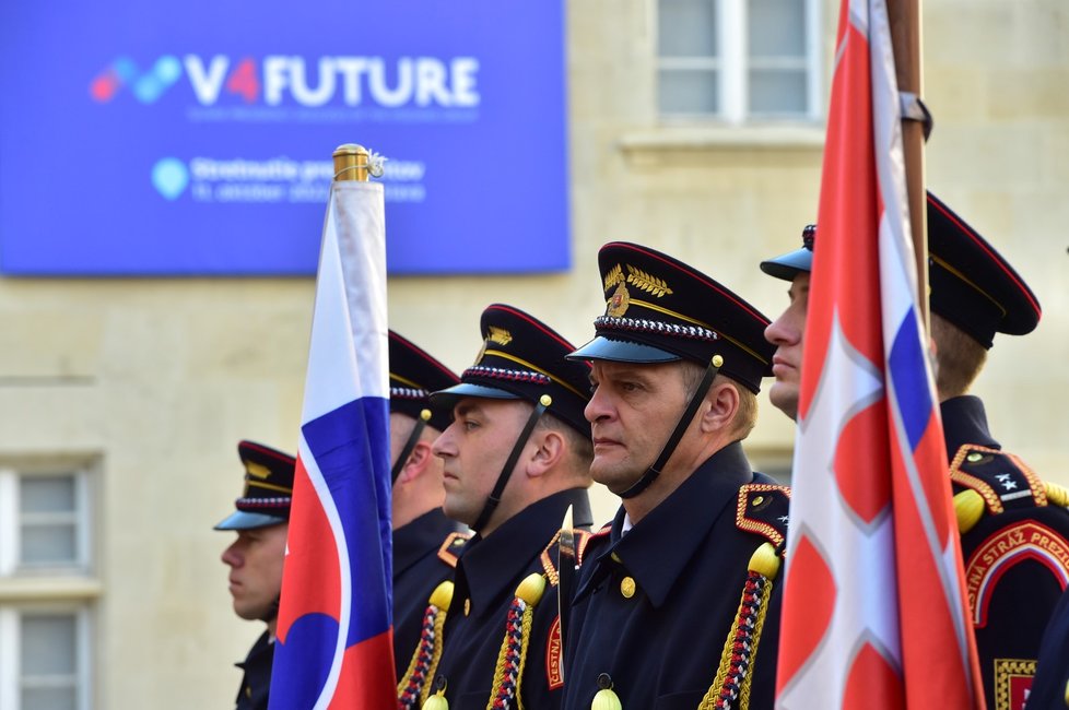 Miloš Zeman na Slovensku: Summit prezidentů V4 s Dudou, Novákovou a Čaputovou (11.10.2022)