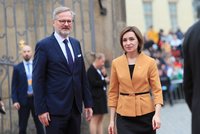 Fiala na summitu v Moldavsku: Zmínil i domácí téma, řešil obří sekeru rozpočtu a kde šetřit