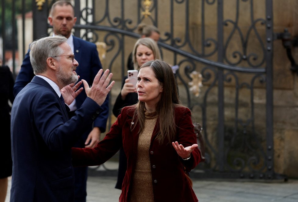 Supersummit v Praze: Petr Fiala vítá premiérku Islandu Katrín Jakobsdóttirovou.