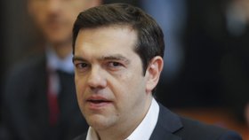 Řecký premiér Alexis Tsipras převzal dohled nad krizovým štábem, který by měl na vracení uprchlíků do Turecka dohlížet.