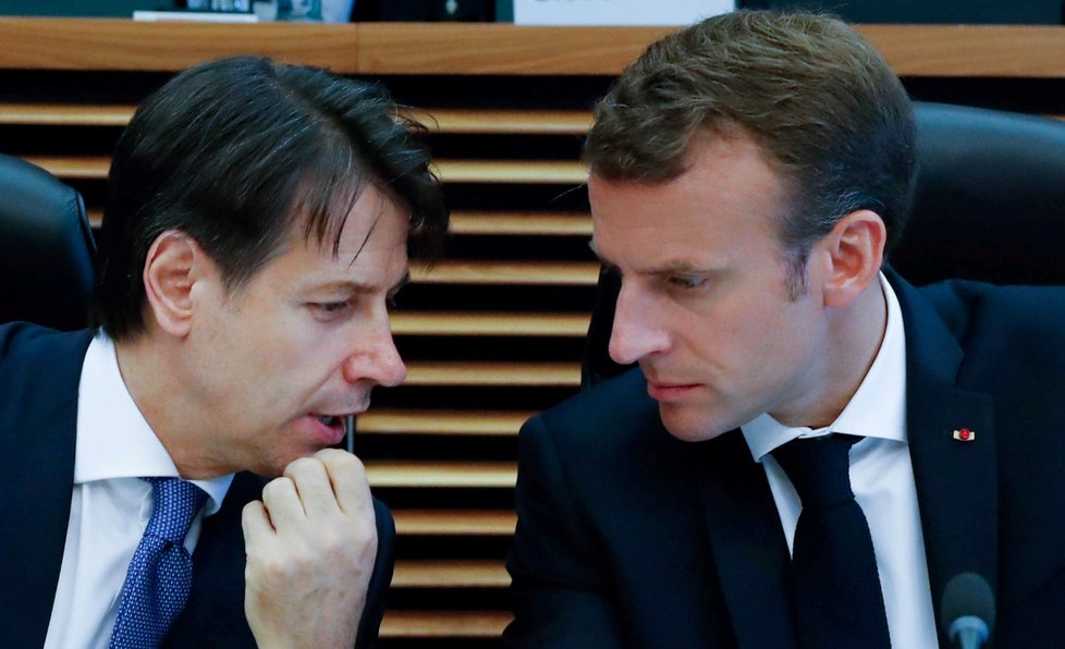 Giuseppe Conte a Emmanuel Macron