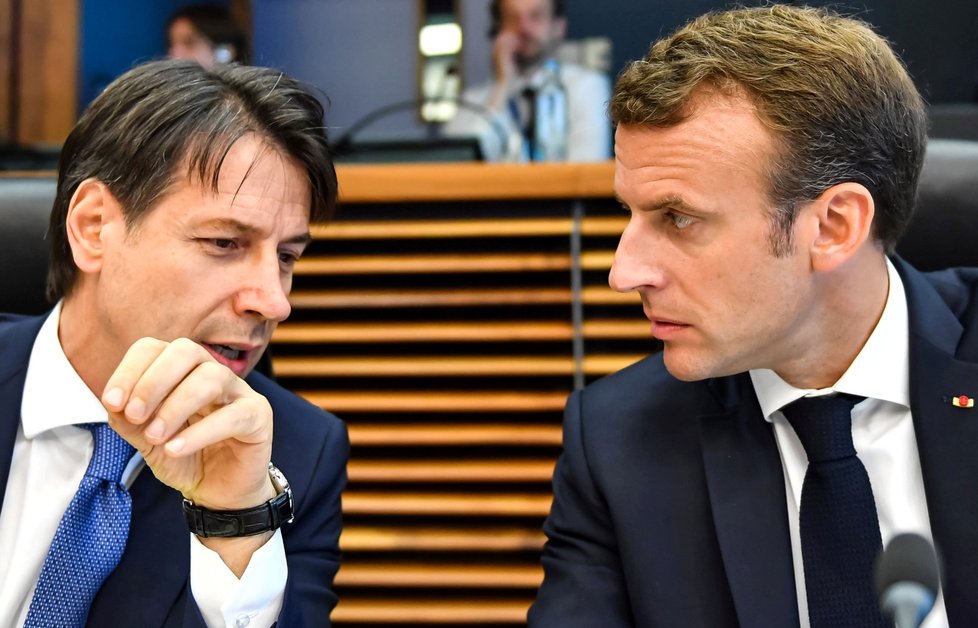 Giuseppe Conte a Emmanuel Macron