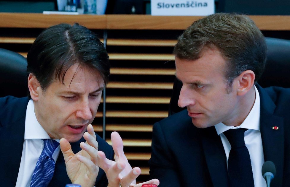 Giuseppe Conte a Emmanuel Macron