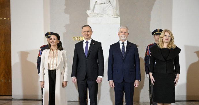 Na Pražském hradě se koná summit prezidentů zemí Visegrádské skupiny (22.11.2023)
