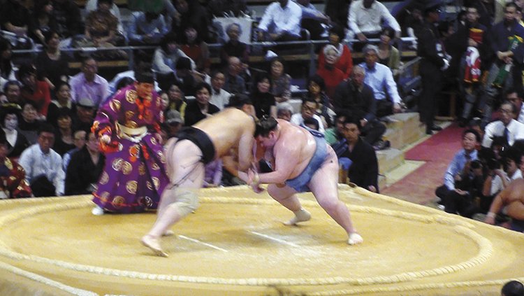 Sumó má v Japonsku dlouhou tradici