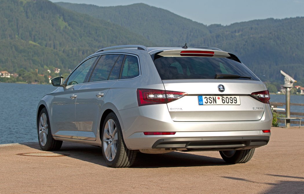 Škoda Superb