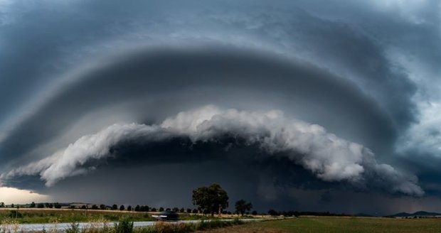 Oblak arcus, který vyfotil fotograf Richard Klofáč.