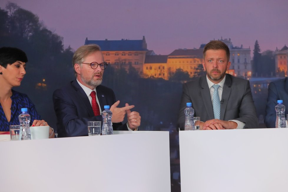 Superdebata Blesku (7. 10. 2021): Zleva Markéta Pekarová Adamová (TOP 09), Petr Fiala (ODS) a Vít Rakušan (STAN)