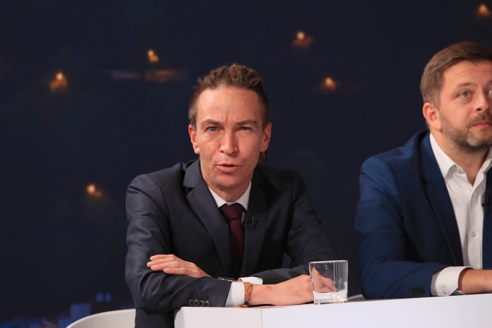 Superdebata lídrů Blesku: Ministr pro místní rozvoje Ivan Bartoš (Piráti) (22.9.2022)