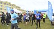 Běžci se vydávají na trať v prvním letošním Superlife Columbia závodu