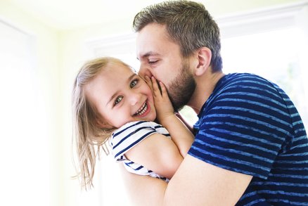 5 věcí, které chceme po dětech, ale sami je neděláme 5 věcí, které chceme po dětech, ale sami je neděláme