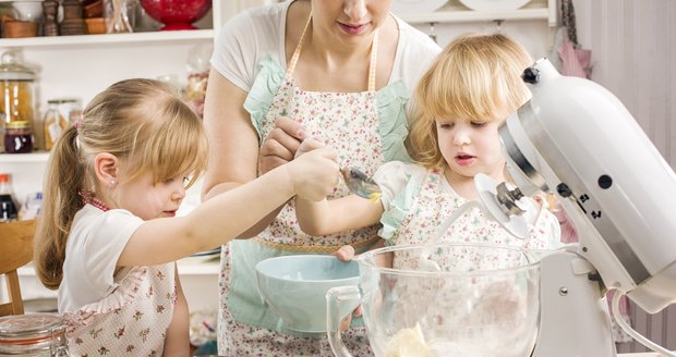 Dcera málem přišla o vlasy kvůli mixéru, varuje tahle máma