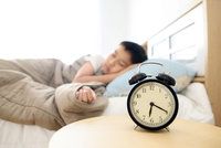 Šťastní lidé spí 7 hodin a 6 minut přesně, zjistili experti. A co ti smutní?