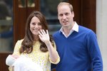 Kate Middleton s manželem Williamem a miminkem