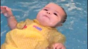 Dítě se dokázalo samo zachránit po pádu do vody